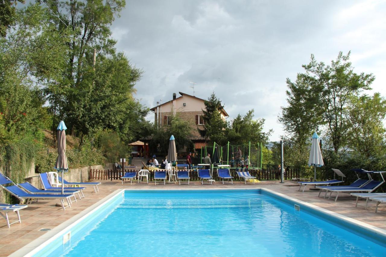 Agriturismo Ca' Isotta Castello di Serravalle المظهر الخارجي الصورة